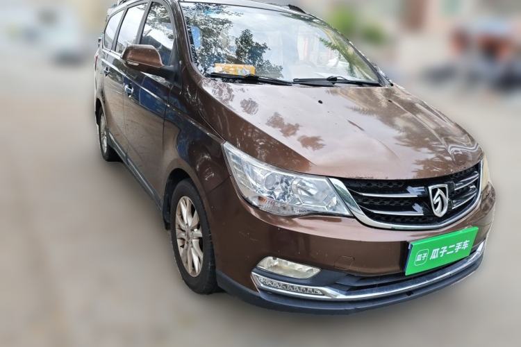 Used Baojun 730 2016 1.8L iAMT Luxury Model 7 Seats Front Right 45 Deg