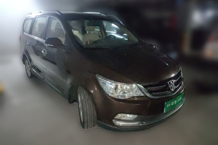 Used Baojun 730 2016 1.5L Manual Comfort Version 7 Seats China V Emission Standard Front Right 45 Deg