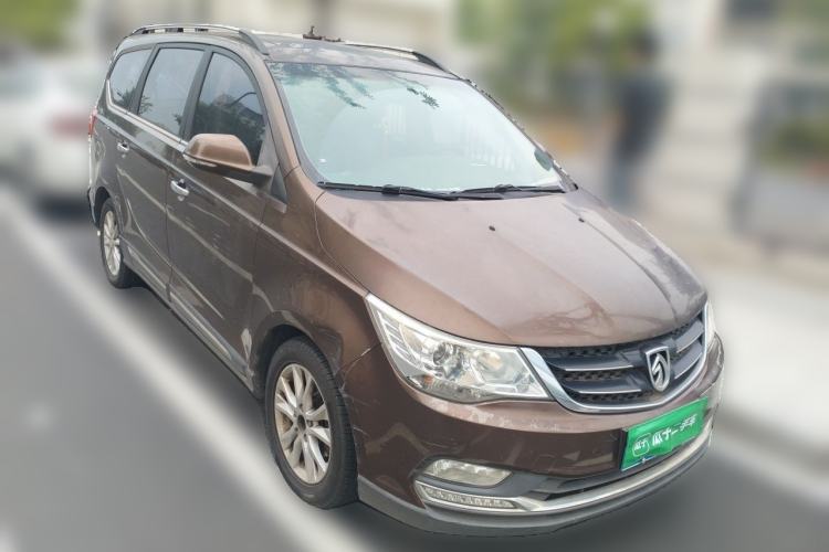 Used Baojun 730 2016 1.8L Manual Luxury Edition 7 Seats Front Right 45 Deg