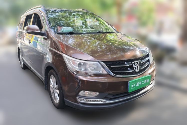 Used Baojun 730 2016 1.8L Manual Luxury Edition 7 Seats Front Right 45 Deg