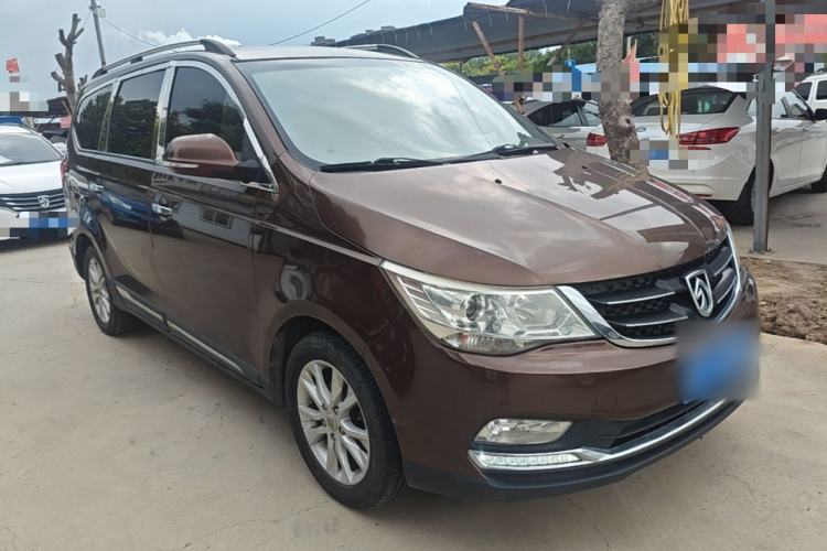 Used Baojun 730 2016 1.8L iAMT Luxury Model 7 Seats Front Right 45 Deg