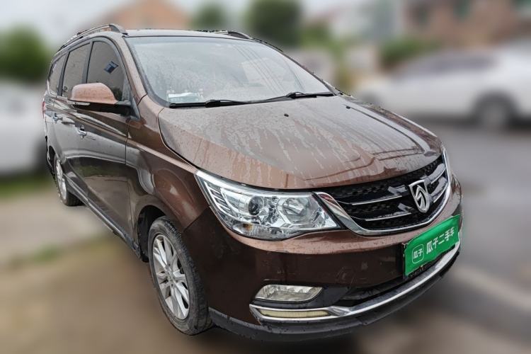 Used Baojun 730 2016 1.5L Manual Comfort Version 7 Seats China V Emission Standard Front Right 45 Deg