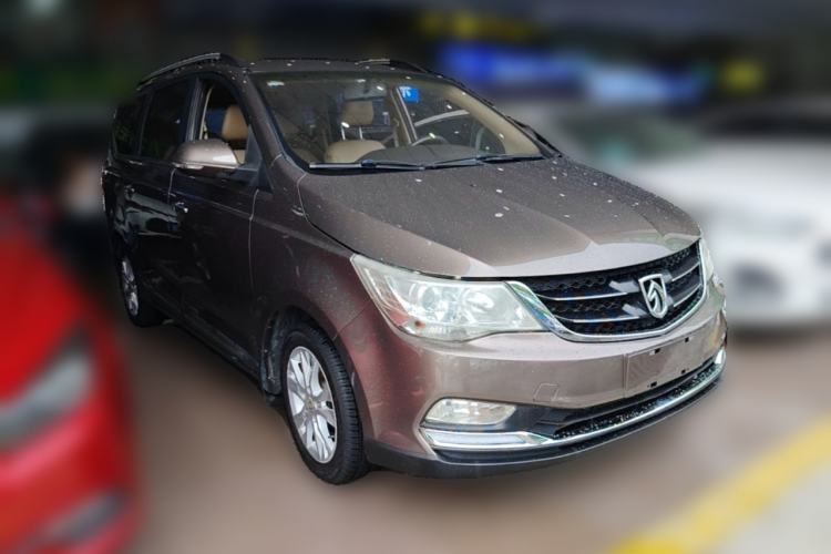 Used Baojun 730 2016 1.5L Manual Comfort Version 7 Seats China V Emission Standard Front Right 45 Deg