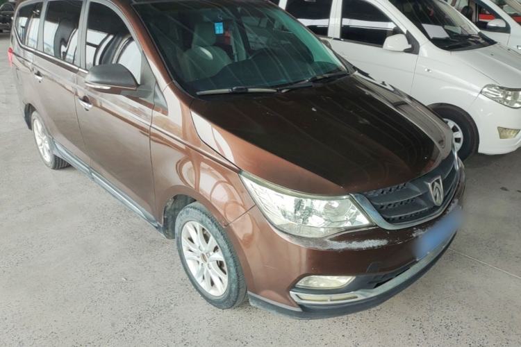 Used Baojun 730 2016 1.5L Manual Comfort Version 7 Seats China V Emission Standard Front Right 45 Deg