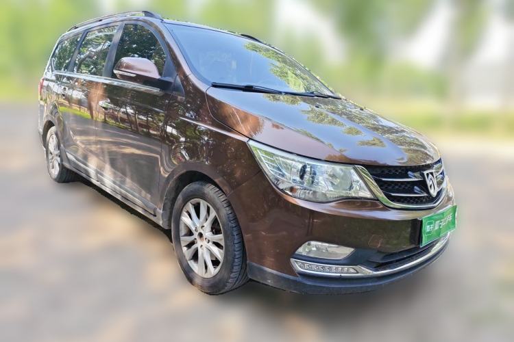 Used Baojun 730 2016 1.5L Manual Luxury Edition 7 Seats Front Right 45 Deg