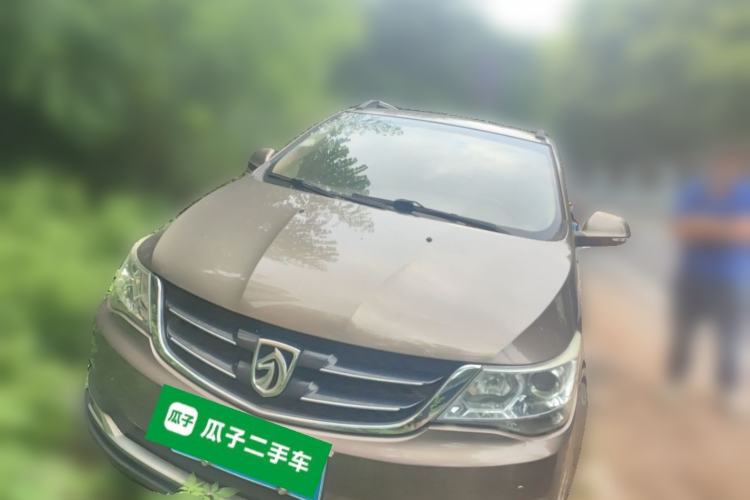 Used Baojun 730 2016 1.5L Manual Standard Version 7 Seats Front Right 45 Deg