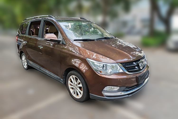Used Baojun 730 2016 1.5L Manual Comfort Version 7 Seats China V Emission Standard Front Right 45 Deg