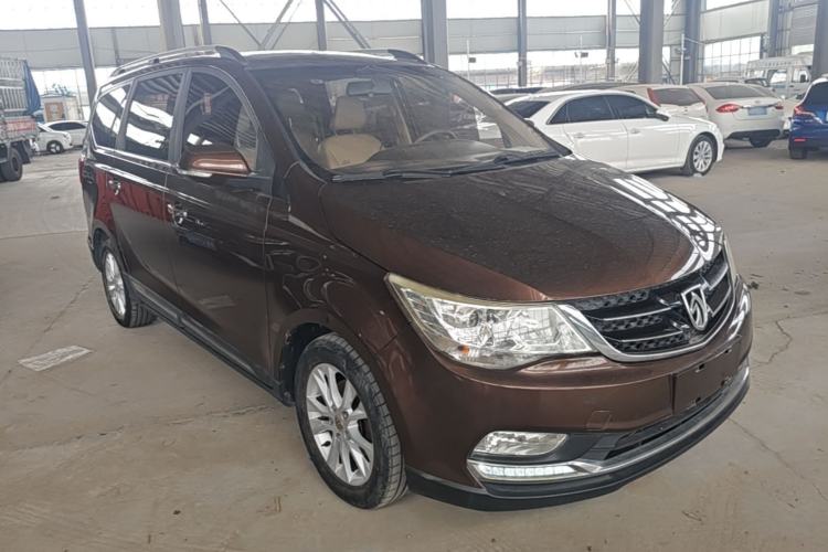 Used Baojun 730 2016 1.8L iAMT Luxury Model 7 Seats Front Right 45 Deg