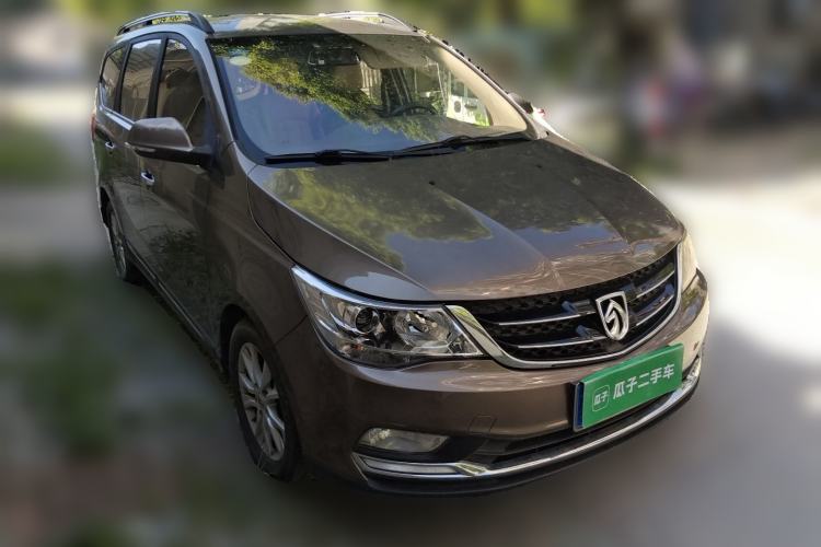 Used Baojun 730 2016 1.5L Manual Comfort Version 7 Seats China V Emission Standard Front Right 45 Deg