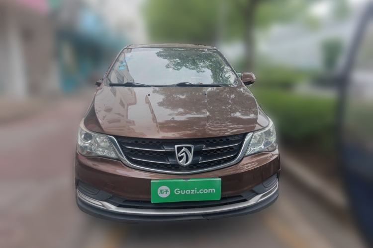 Used Baojun 730 2016 Revised 1.5L Manual Standard Version 7 Seats China V Emission Standard Front