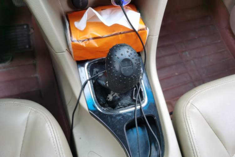 Used Baojun 730 2016 1.5L Manual Comfort Version 7 Seats China V Emission Standard Gear Lever