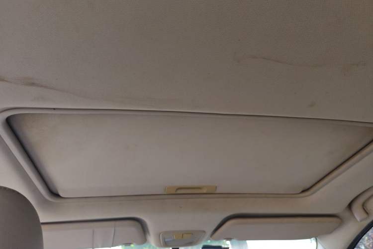 Used Baojun 730 2016 1.5L Manual Luxury Edition 7 Seats Headliner