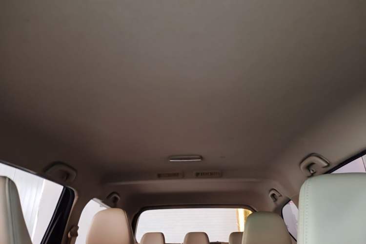 Used Baojun 730 2016 1.5L Manual Comfort Version 7 Seats China V Emission Standard Headliner