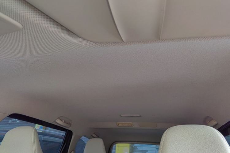 Used Baojun 730 2016 Revised 1.5L Manual Standard Version 7 Seats China V Emission Standard Headliner