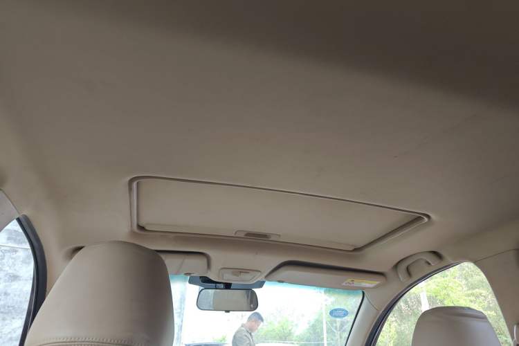 Used Baojun 730 2016 1.5L Manual Luxury Edition 7 Seats Headliner