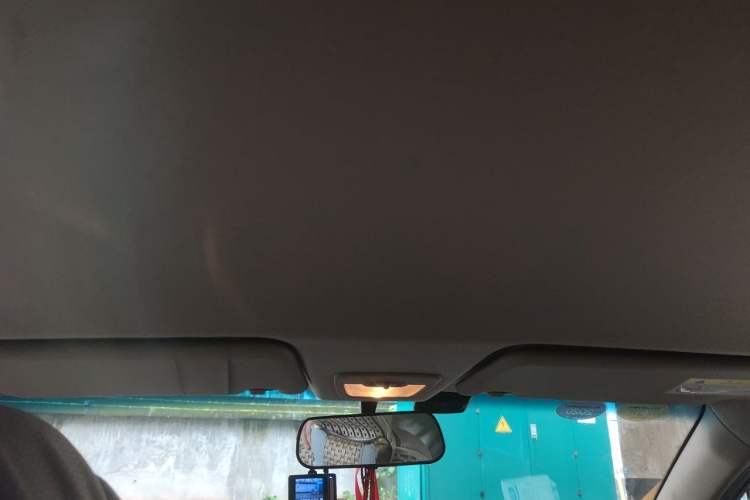 Used Baojun 730 2016 1.5L Manual Comfort Version 7 Seats China V Emission Standard Headliner