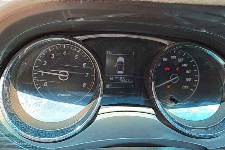 Used Baojun 730 2016 1.8L iAMT Luxury Model 7 Seats Instrument Cluster
