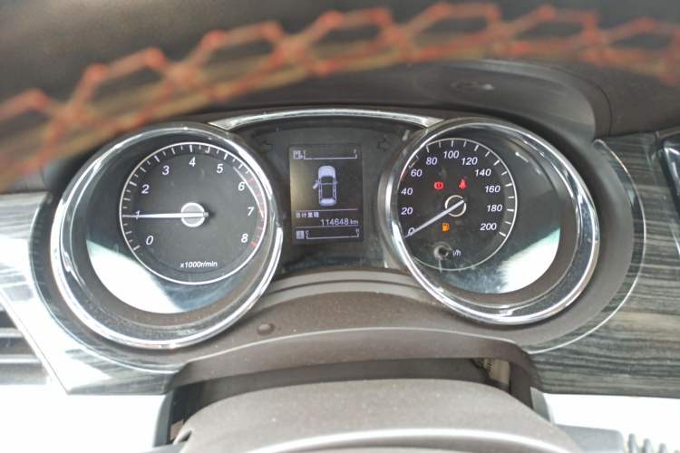 Used Baojun 730 2016 1.5T Manual Comfort Version 7 Seats Instrument Cluster
