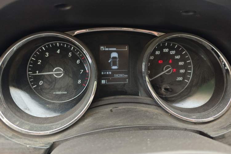 Used Baojun 730 2016 1.5L Manual Comfort Version 7 Seats China V Emission Standard Instrument Cluster