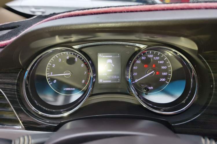 Used Baojun 730 2016 1.5L Manual Comfort Version 7 Seats China V Emission Standard Instrument Cluster