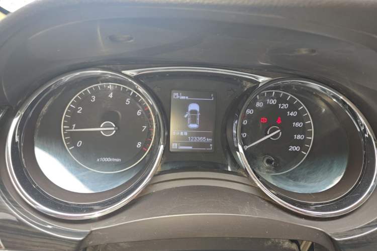 Used Baojun 730 2016 1.5L Manual Comfort Version 7 Seats China V Emission Standard Instrument Cluster