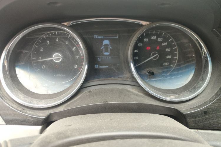 Used Baojun 730 2016 1.8L iAMT Luxury Model 7 Seats Instrument Cluster