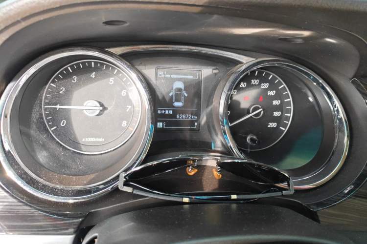Used Baojun 730 2016 1.5L Manual Comfort Version 7 Seats China V Emission Standard Instrument Cluster