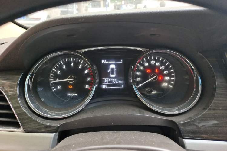 Used Baojun 730 2016 1.8L iAMT Comfort Version 7 Seats Instrument Cluster