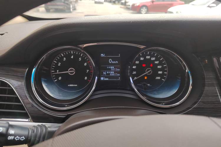 Used Baojun 730 2016 1.8L iAMT Comfort Version 7 Seats Instrument Cluster