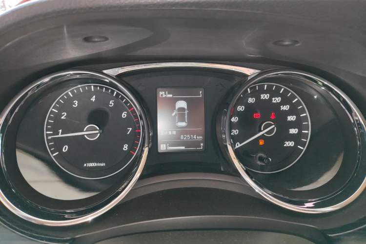 Used Baojun 730 2016 1.8L Manual Comfort Version 7 Seats Instrument Cluster