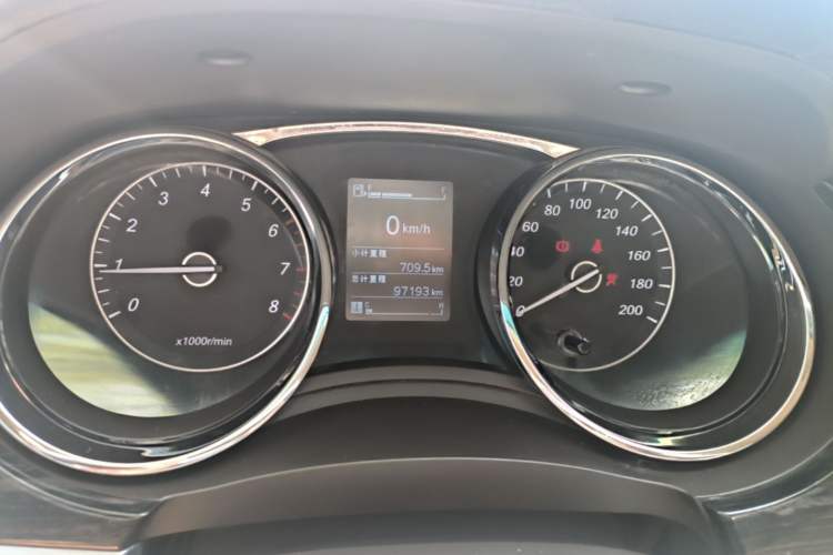 Used Baojun 730 2016 1.5L Manual Comfort Version 7 Seats China V Emission Standard Instrument Cluster