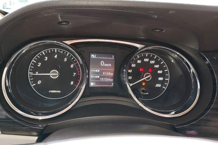 Used Baojun 730 2016 1.5L Manual Comfort Version 7 Seats China V Emission Standard Instrument Cluster
