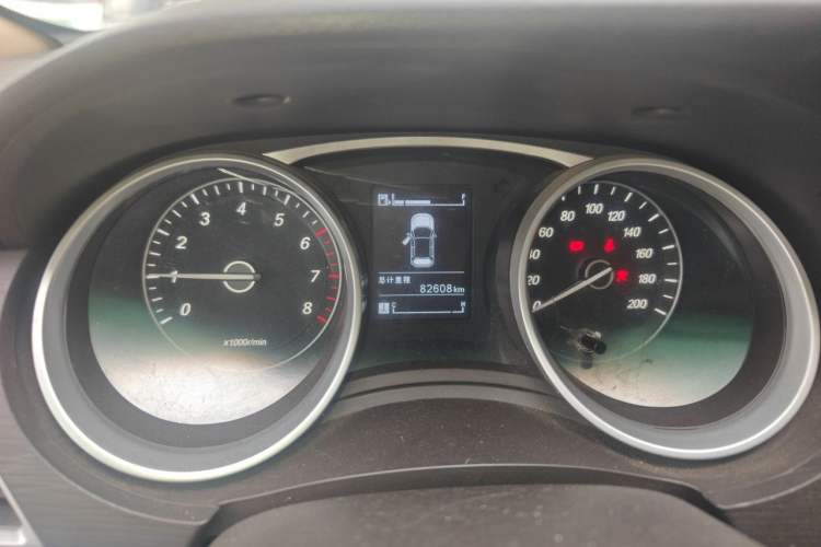 Used Baojun 730 2016 Revised 1.5L Manual Standard Version 7 Seats China V Emission Standard Instrument Cluster