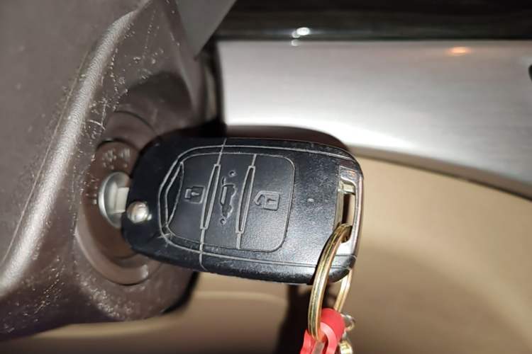 Used Baojun 730 2016 1.5L Manual Comfort Version 7 Seats China V Emission Standard Interior 1