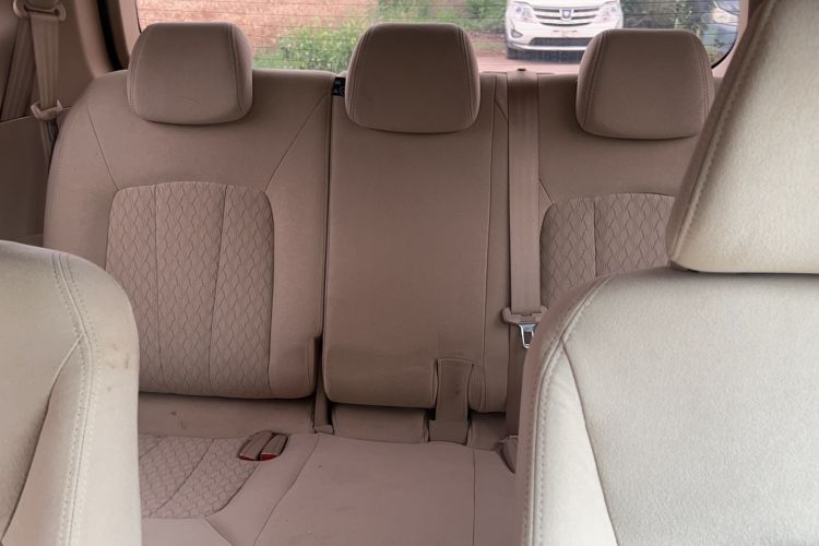 Used Baojun 730 2016 1.5L Manual Value Edition 7 Seats China V Emission Standard Interior 3