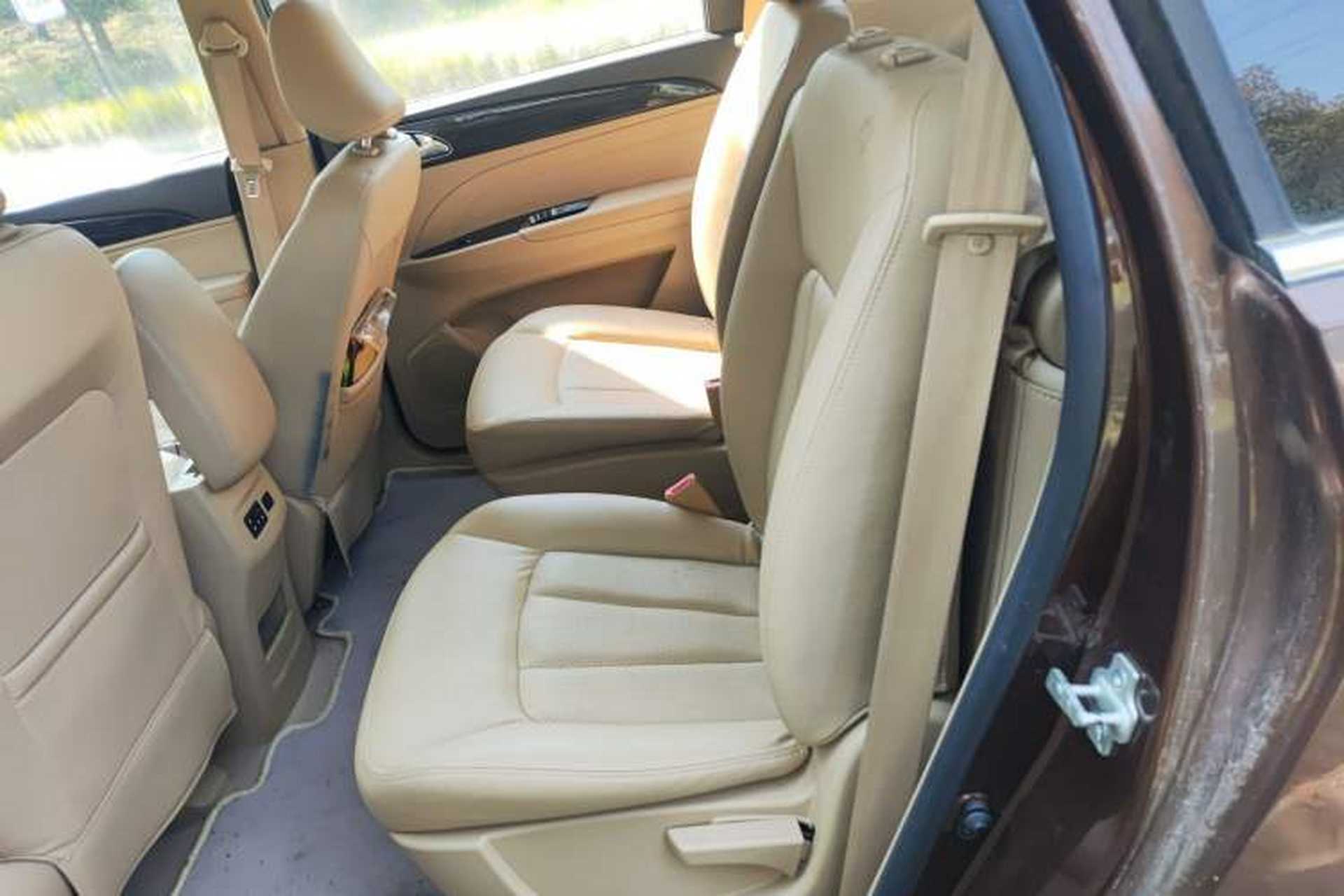 Used Baojun 730 2016 1.5L Manual Comfort Version 7 Seats China V Emission Standard Interior 4