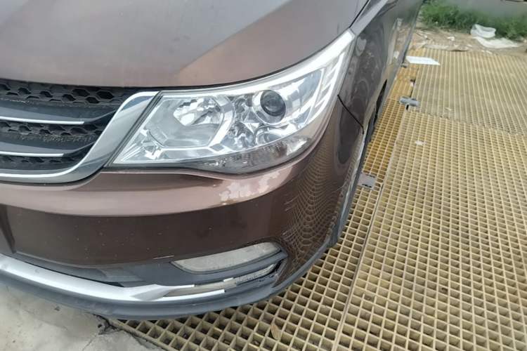 Used Baojun 730 2016 1.5T Manual Standard Version 7 Seats Left Front Headlight
