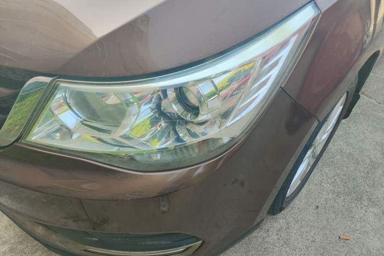 Used Baojun 730 2016 1.5L Manual Standard Version 7 Seats Left Front Headlight