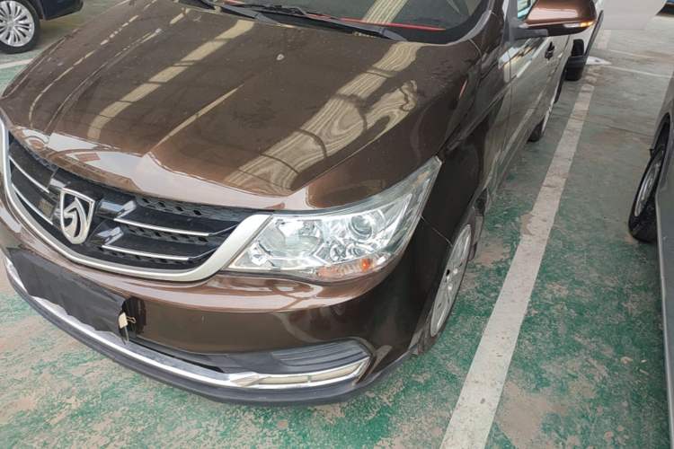 Used Baojun 730 2016 Revised 1.5L Manual Standard Version 7 Seats China V Emission Standard Left Front Headlight