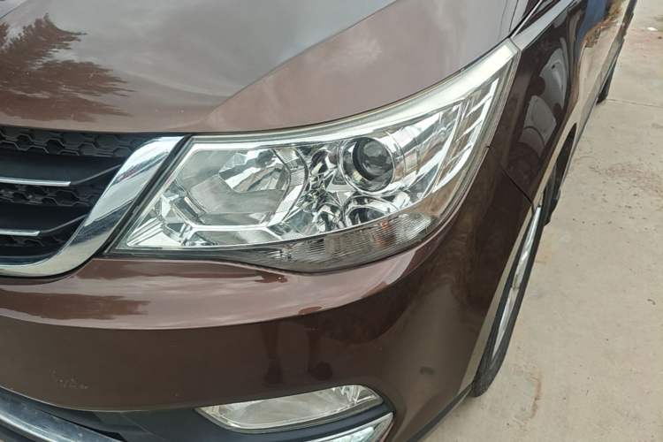 Used Baojun 730 2016 1.8L iAMT Luxury Model 7 Seats Left Front Headlight