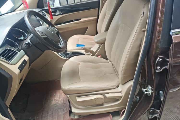 Used Baojun 730 2016 1.5T Manual Luxury Edition 7 Seats Left Front Seat