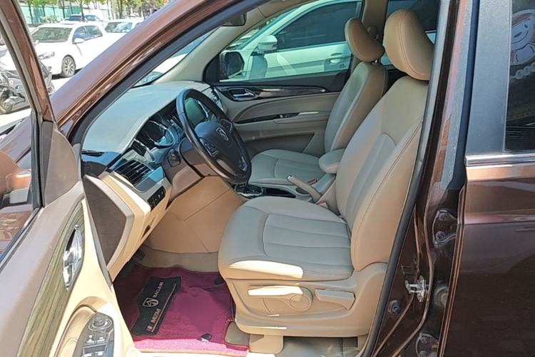 Used Baojun 730 2016 1.8L iAMT Luxury Model 7 Seats Left Front Seat