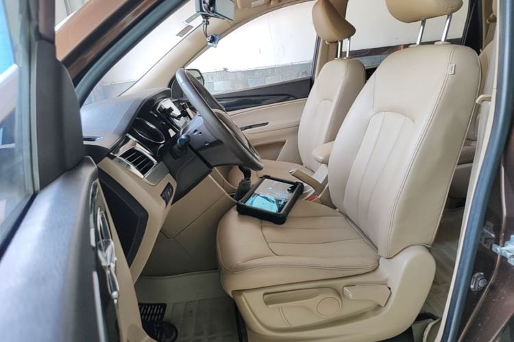 Used Baojun 730 2016 1.8L Manual Luxury Edition 7 Seats Left Front Seat
