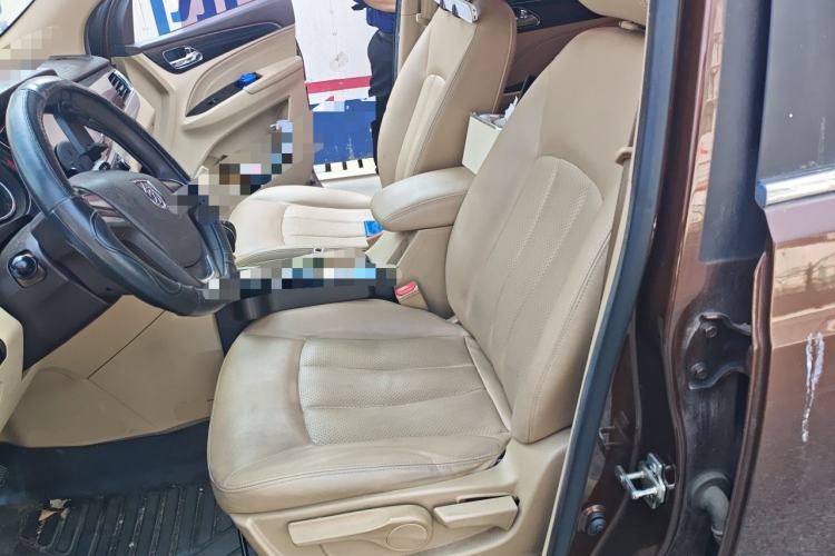 Used Baojun 730 2016 1.5T Manual Comfort Version 7 Seats Left Front Seat