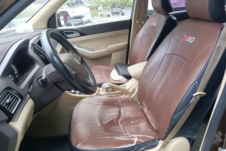 Used Baojun 730 2016 1.5L Manual Value Edition 7 Seats China V Emission Standard Left Front Seat