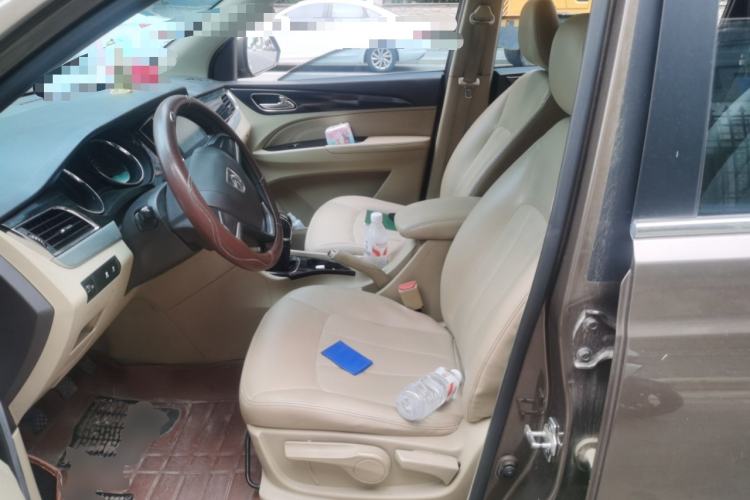 Used Baojun 730 2016 1.5L Manual Comfort Version 7 Seats China V Emission Standard Left Front Seat