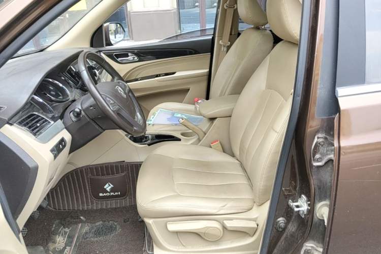 Used Baojun 730 2016 1.5L Manual Luxury Edition 7 Seats Left Front Seat