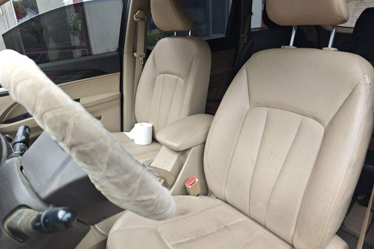 Used Baojun 730 2016 1.5L Manual Comfort Version 7 Seats China V Emission Standard Left Front Seat