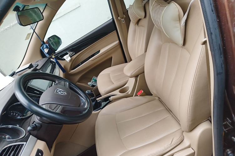Used Baojun 730 2016 1.5L Manual Comfort Version 7 Seats China V Emission Standard Left Front Seat