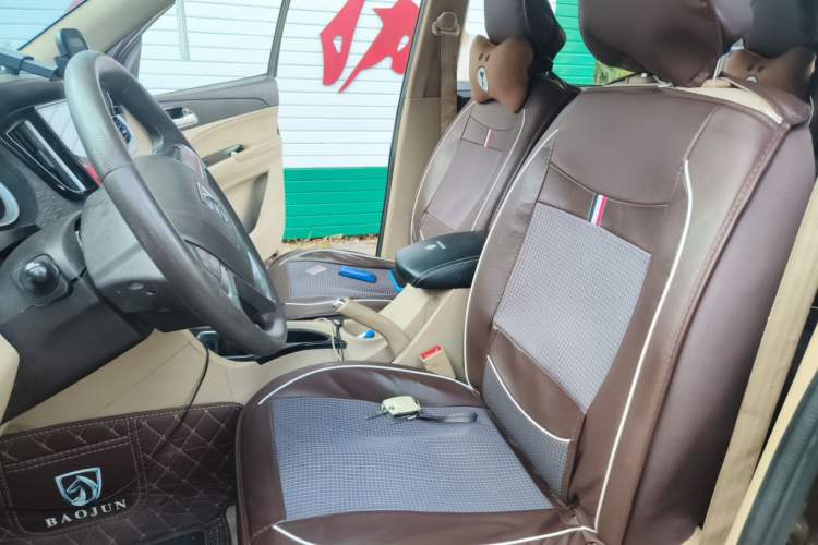 Used Baojun 730 2016 Revised 1.5L Manual Standard Version 7 Seats China V Emission Standard Left Front Seat